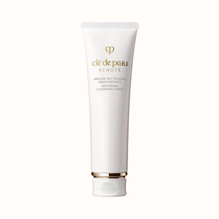 Clé de Peau Beauté Softening Cleansing Foam — product view 1