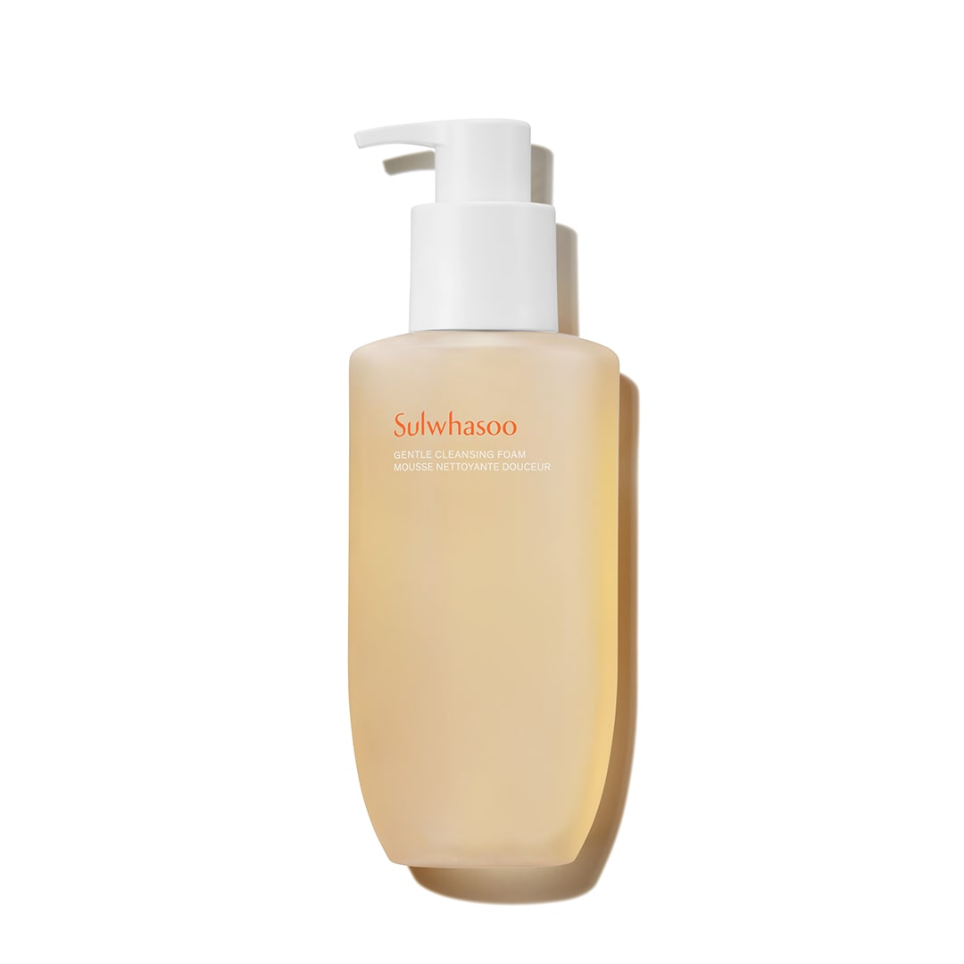 Sulwhasoo Gentle Cleansing Foam — product view 1