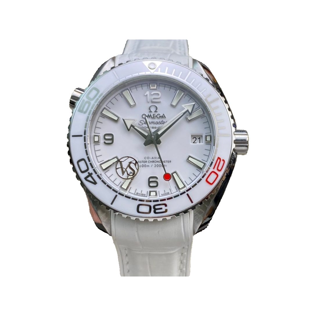 Replica watch — Omega design reference — original photographed front view, white square, record 5550