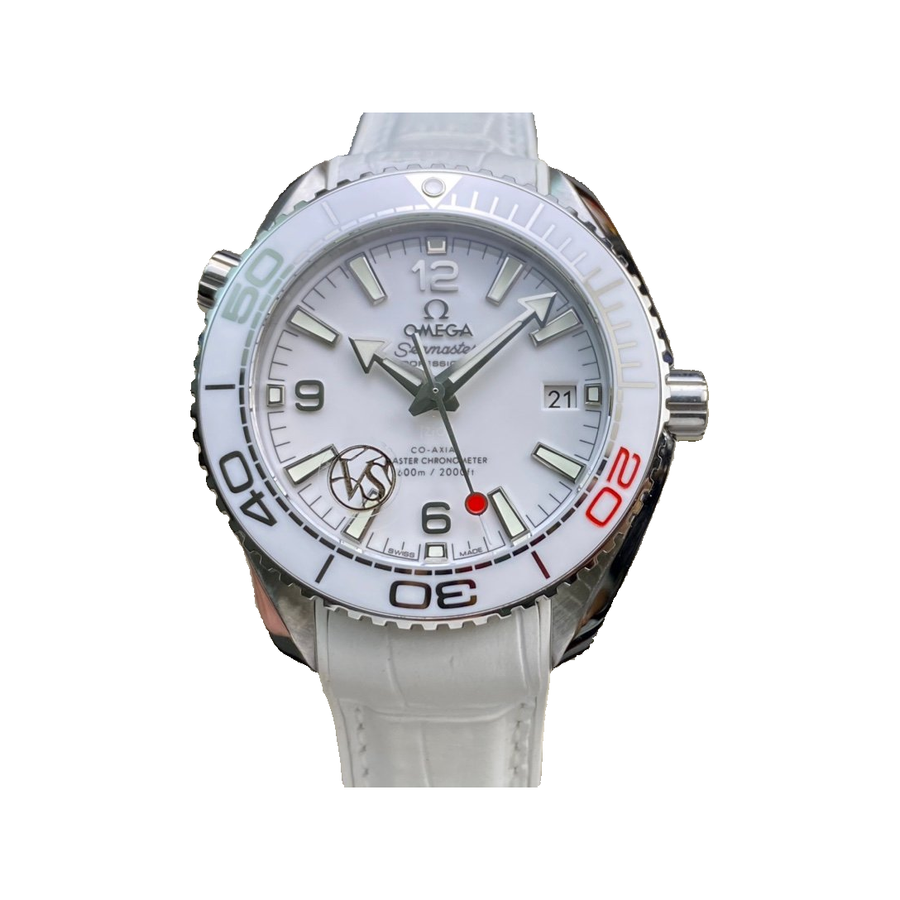Replica watch — Omega design reference — original photographed front view, white square, record 5550