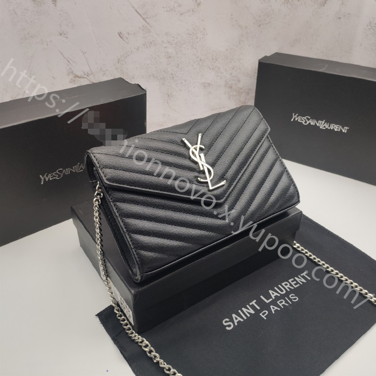 Chevron Quilted Chain Shoulder Bag in Black / Silver-tone Hardware, supplier source view, full product reference view