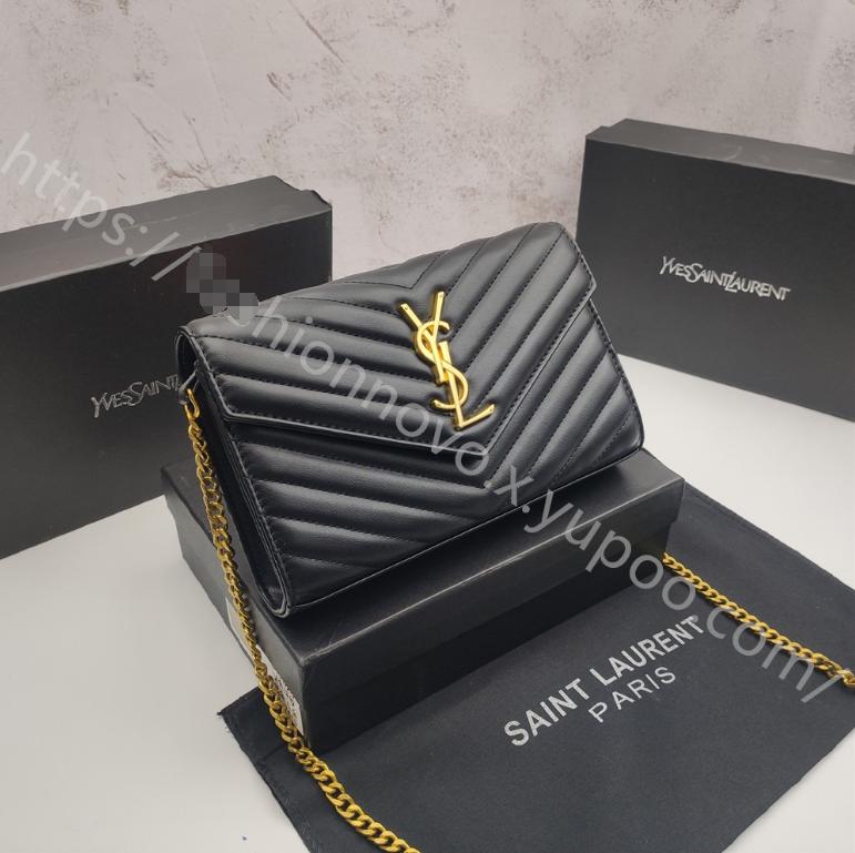 Chevron Quilted Chain Shoulder Bag in Black / Gold-tone Hardware, supplier source view, full product reference view