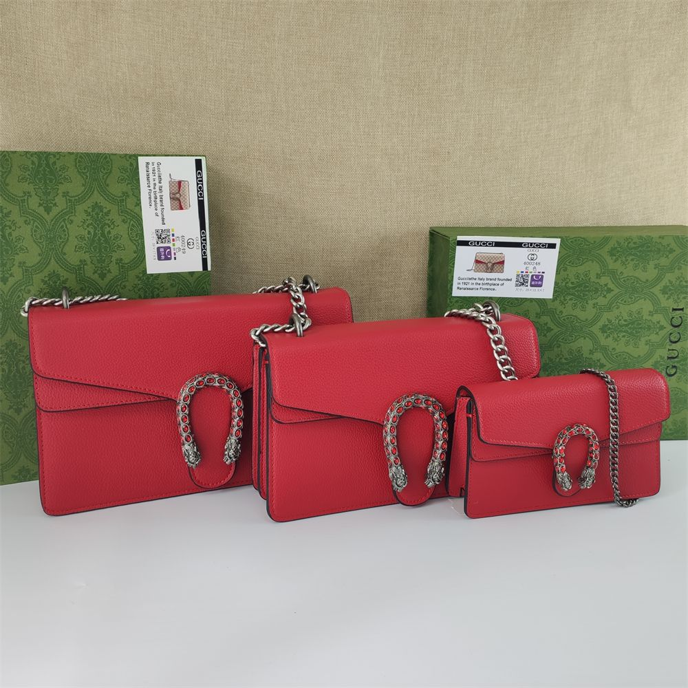 Grained Chain Flap Shoulder Bag with Embellished Clasp in Red, supplier source view