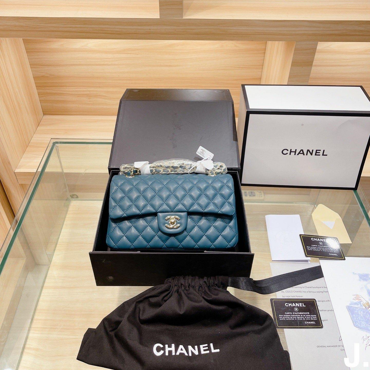 Diamond Quilted Chain Flap Shoulder Bag in Teal Blue, supplier source view