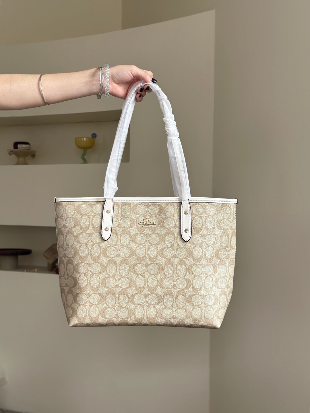 Coach Signature Tote – Beige / White Trim, original supplier catalogue view