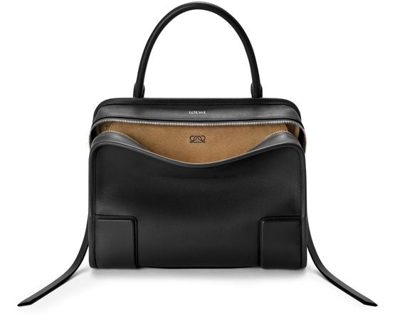 Loewe Amazona 180 medium bag in soft calfskin in Black — view 1