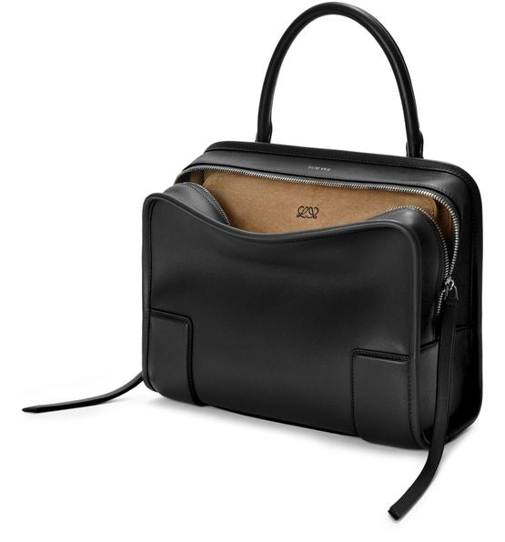 Loewe Amazona 180 medium bag in soft calfskin in Black — view 2