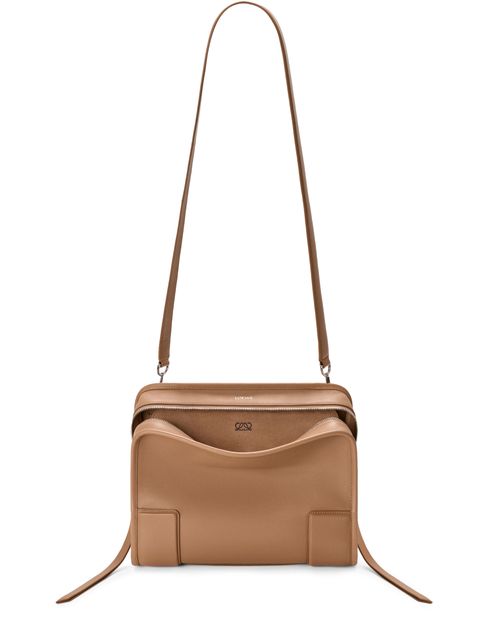 Loewe Amazona 180 medium bag in soft calfskin in Mocha — view 4