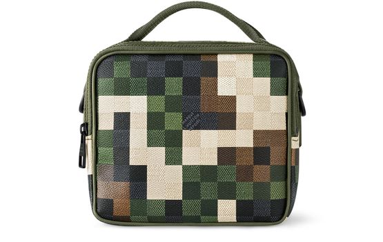 Louis Vuitton Quest Messenger in Khaki — view 3
