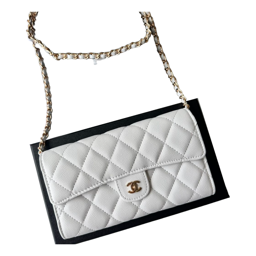 Chanel Diamond Quilted Mini Chain Shoulder Bag – White