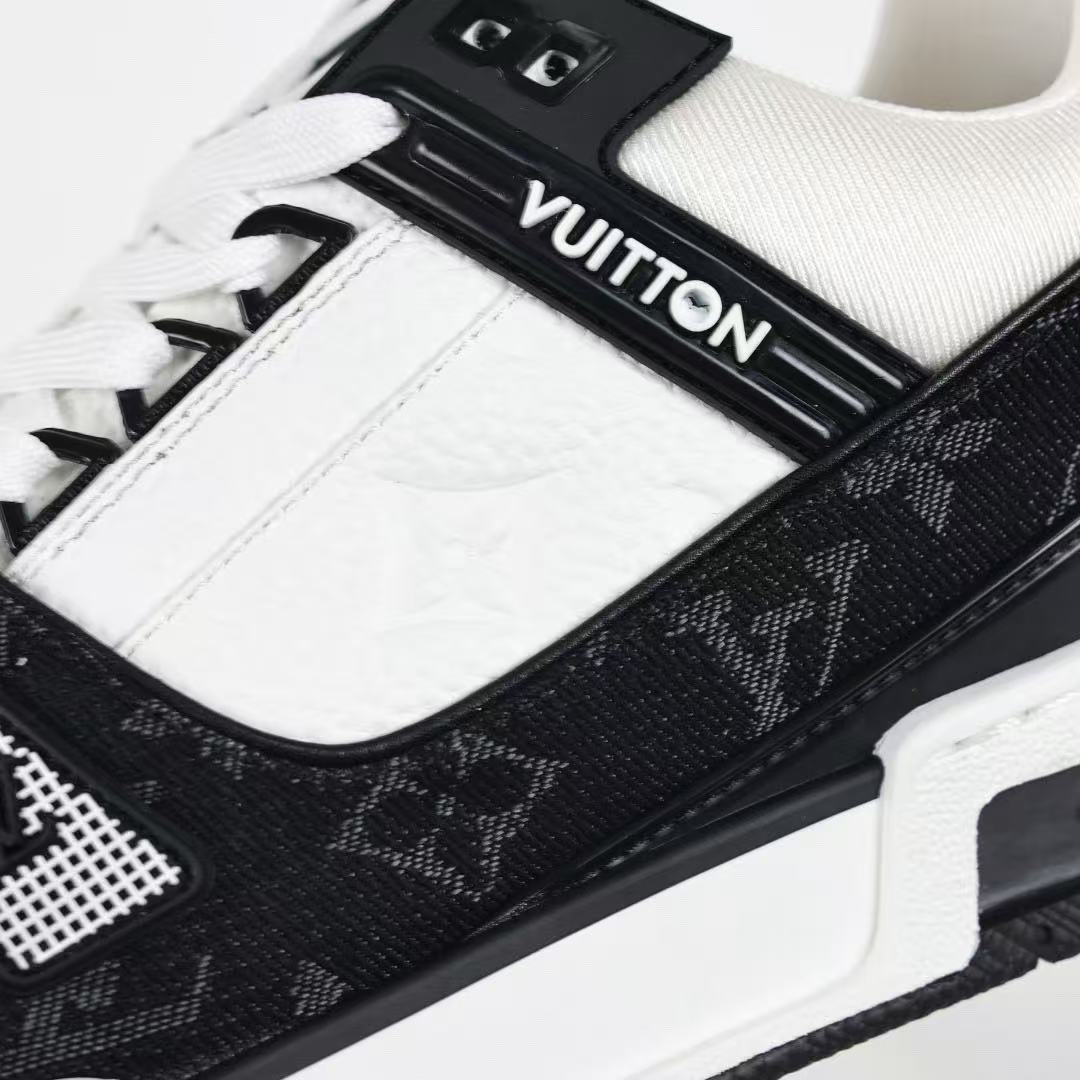 Louis Vuitton LV Trainer — Black / White — vamp lace detail