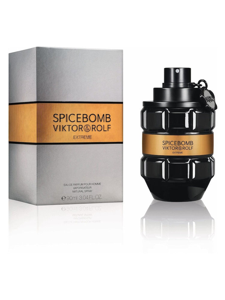 Viktor&Rolf Spicebomb Extreme Eau de Parfum 90ml bottle and retail box on white
