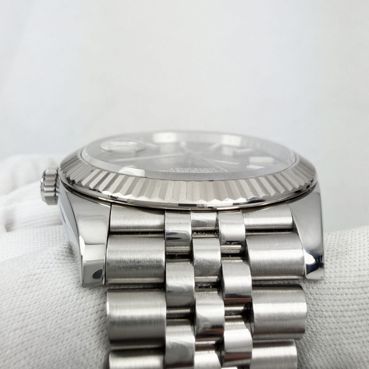 Rolex Datejust Black Dial Fluted Bezel Jubilee Bracelet, view 4