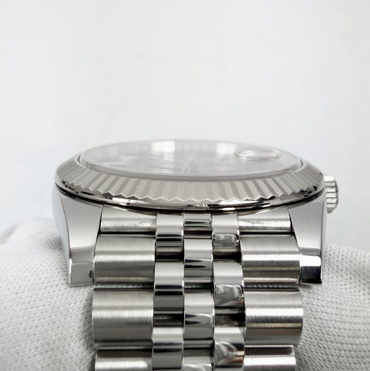 Rolex Datejust Blue Dial Fluted Bezel Jubilee Bracelet, view 3