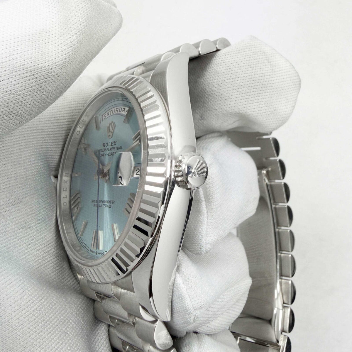 Rolex Day-Date 228236-0012 Ice Blue Roman Dial President Bracelet, view 3