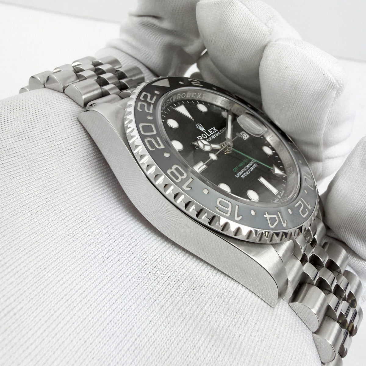 Rolex GMT-Master II Black Dial Gray Black Bezel Jubilee Bracelet, view 2